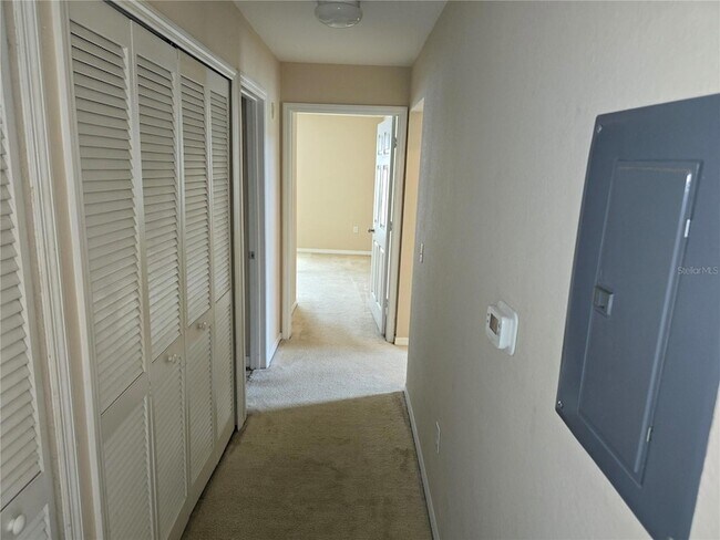 Building Photo - 5601 Rosehill Rd