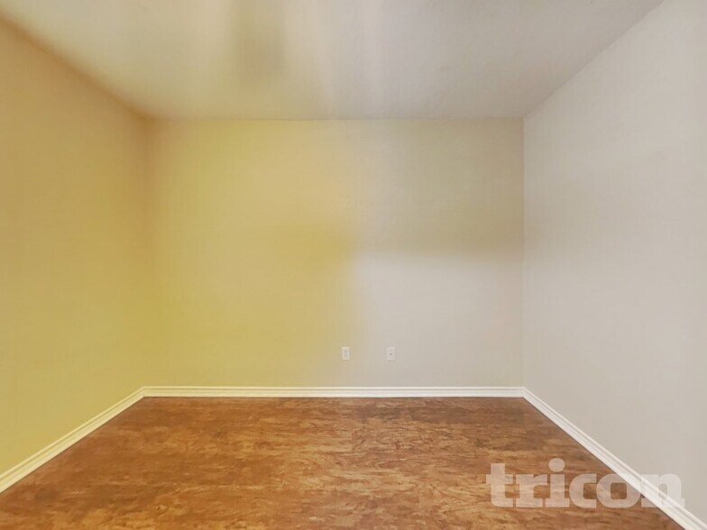 Building Photo - 700 Stribling Cir