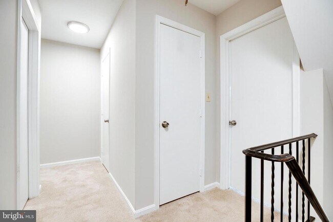 Building Photo - 322 Clay St