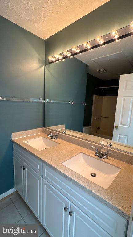 Building Photo - 5957 Cedar Fern Ct