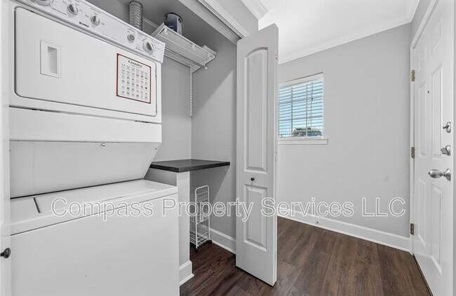 Building Photo - 600 Bagby Ave