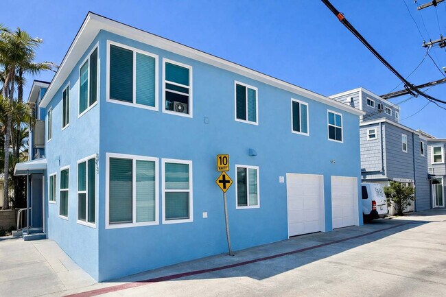 Building Photo - 817 Vanitie Ct