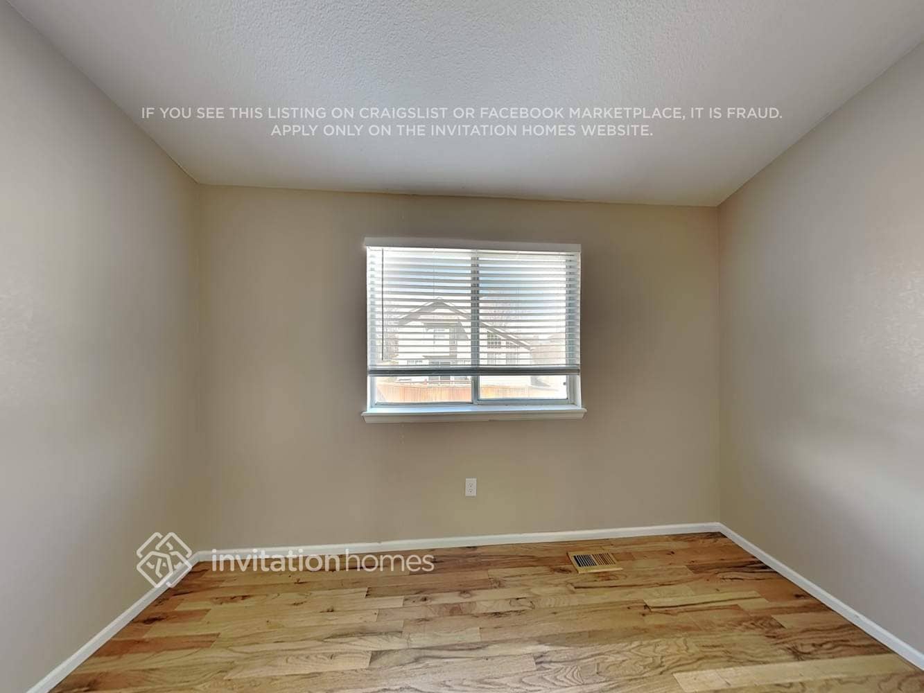 Building Photo - 4861 N Silverlace Dr