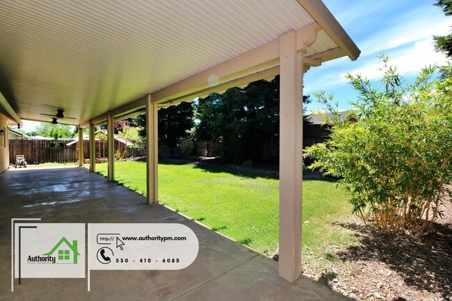 Building Photo - 2631 Queens Way