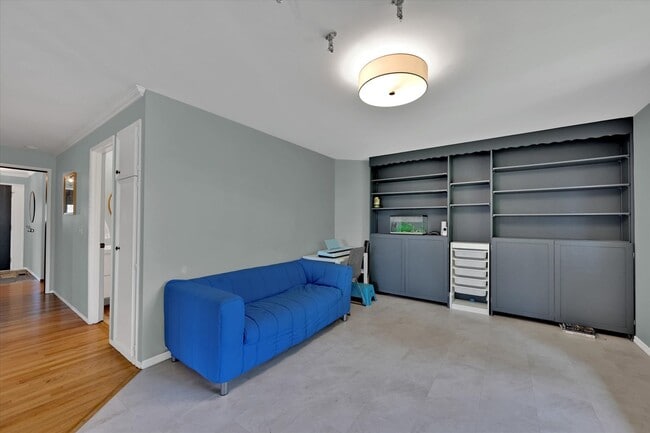Building Photo - 7/1 Kent East Hill 4 bedroom rambler with ...