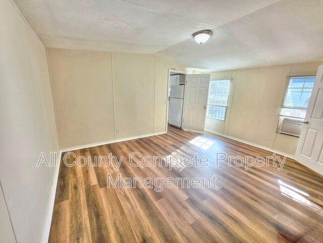 Building Photo - 7603 Plumwood Dr