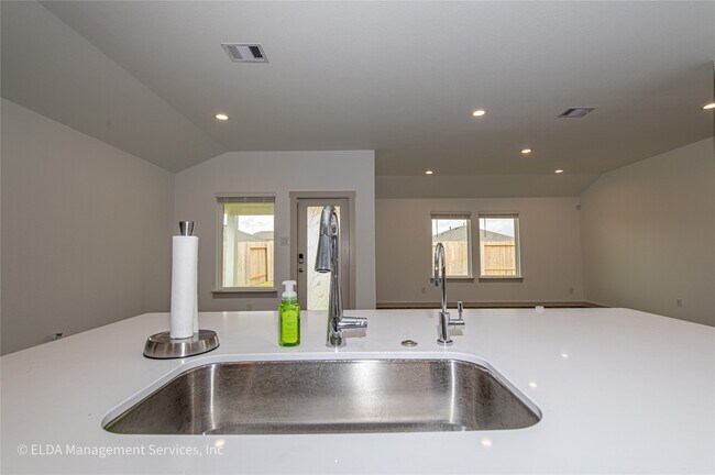 Building Photo - 8038 Brahman Ln