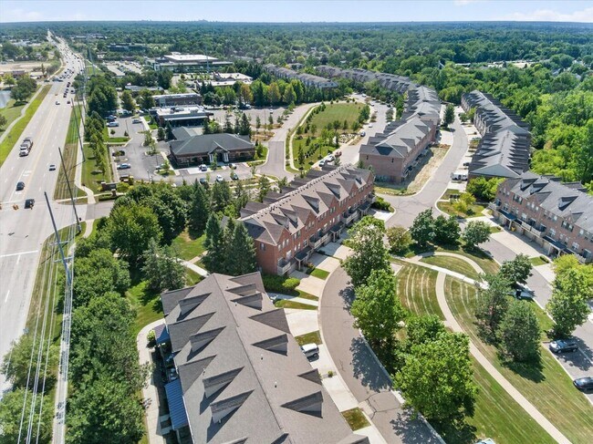 Building Photo - 39763 Rockcrest Cir