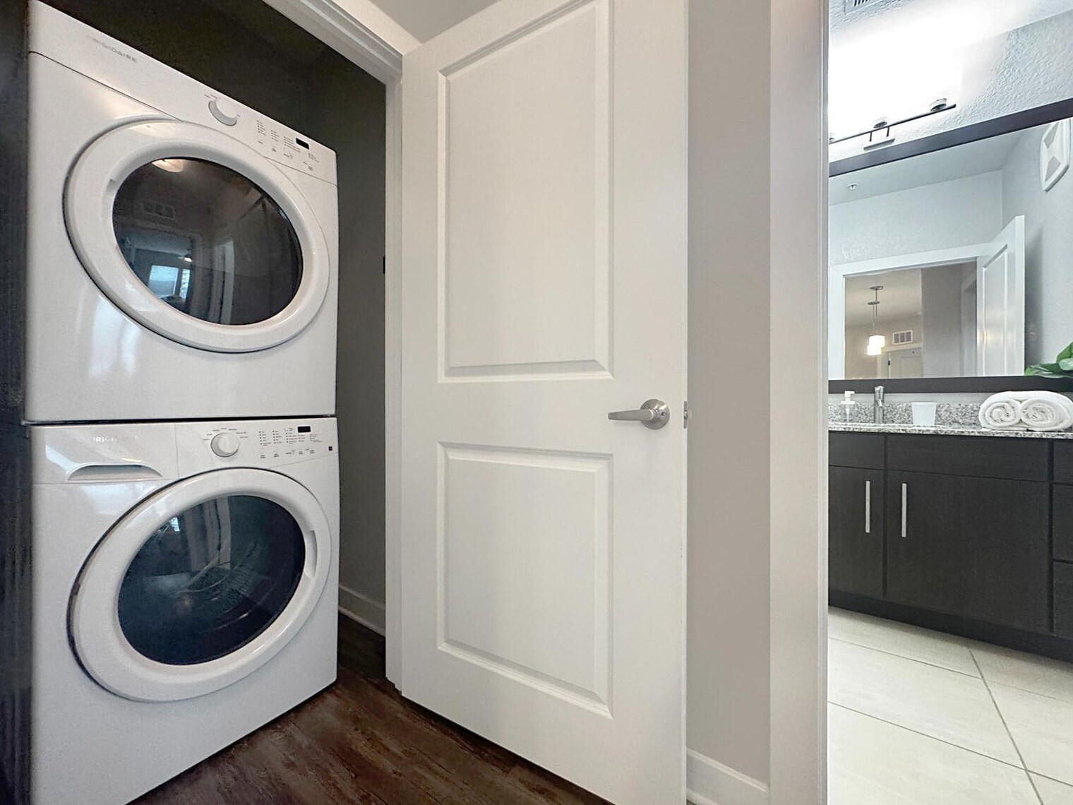 Building Photo - 2615 N Grady Ave