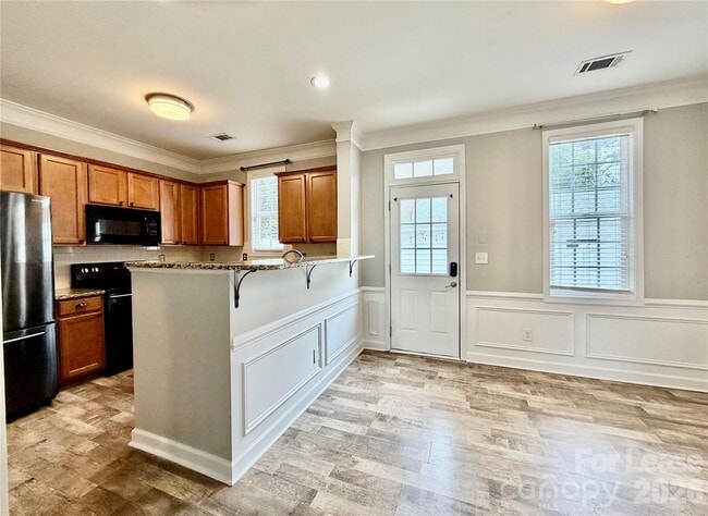 Building Photo - 10560 Rocky Ford Club Rd