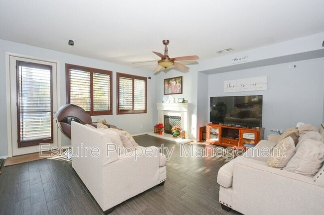 Building Photo - 3750 Golden Pond Dr