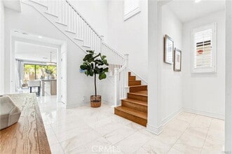 Building Photo - 147 Oceano