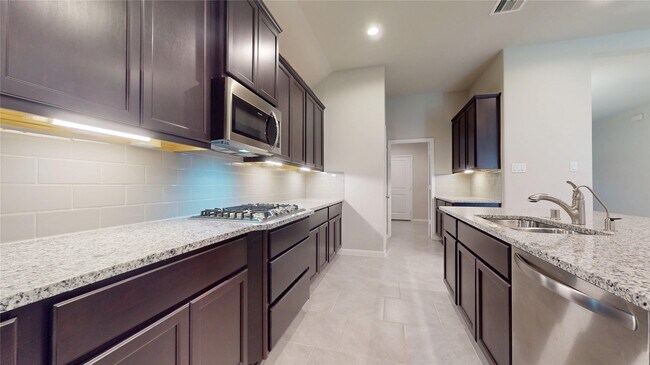 Building Photo - 5410 Wildbrush Dr
