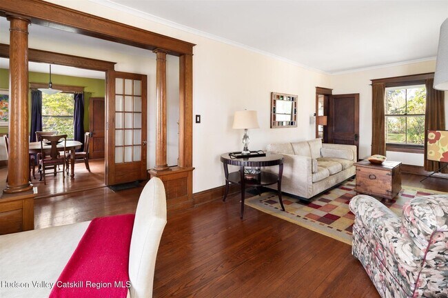 Building Photo - 703 Church Ave