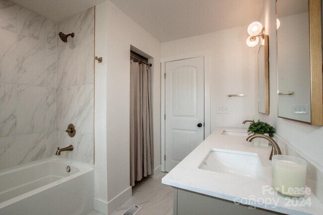 Building Photo - 4892 NC-16
