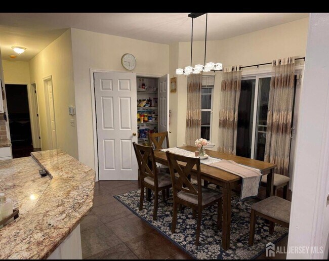 Building Photo - 5 Gunther Loop