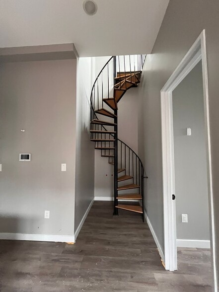 Building Photo - 73 Arlington Ave