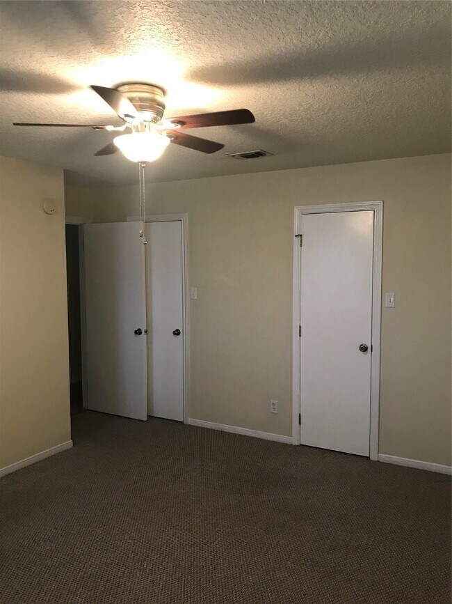 Building Photo - 5505 Avenue K