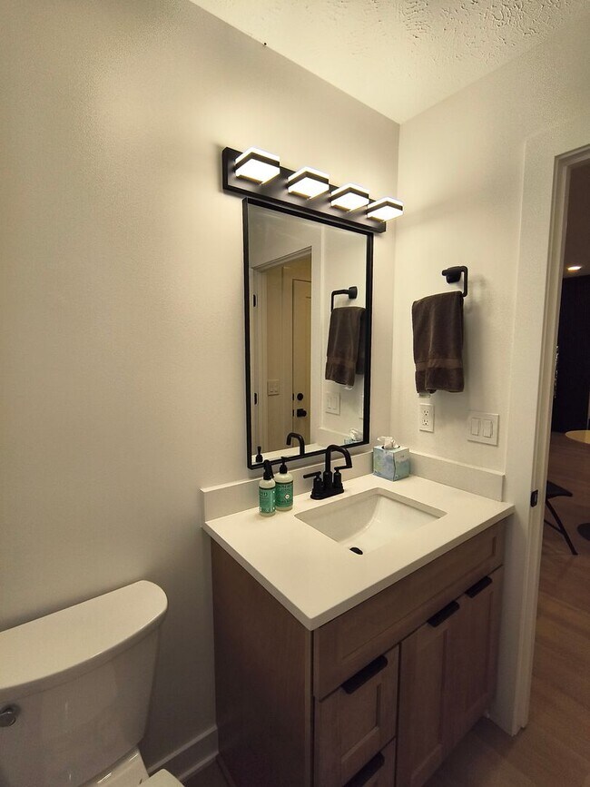 Building Photo - Modern 3-Bedroom Home Near Lake Manawa – Lake Views & Smart Home Features!