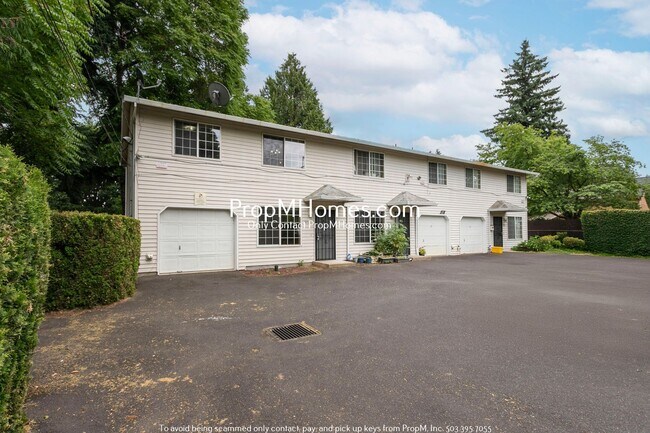 Building Photo - Spacious Updated Three Bedroom in Cully - ...