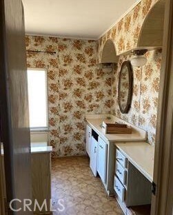 Building Photo - 21180 Mazie Ave