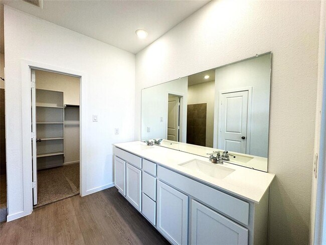 Building Photo - 6815 Harvest Wheat Ln