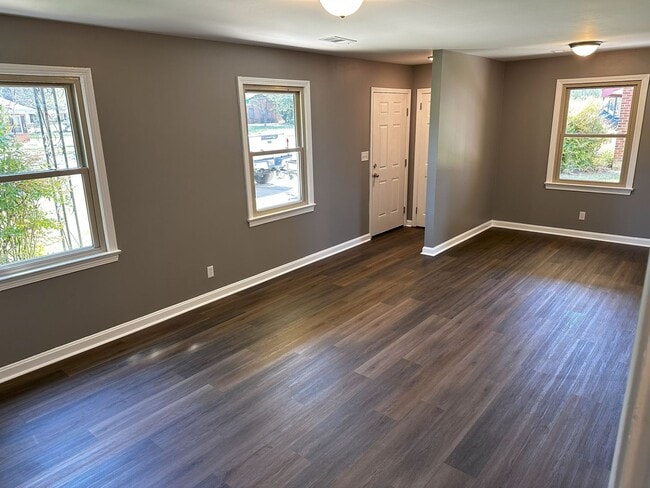 Building Photo - Brick Home with Modern Upgrades