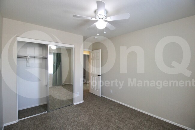 Building Photo - 2633 W Bisbee Way
