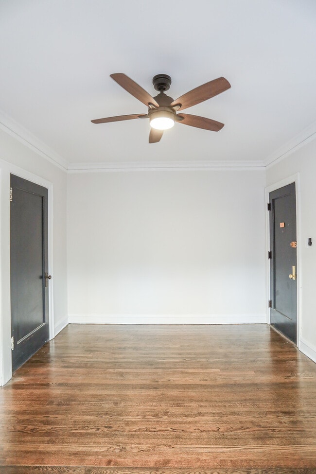 Building Photo - 5746 S Stony Island Ave