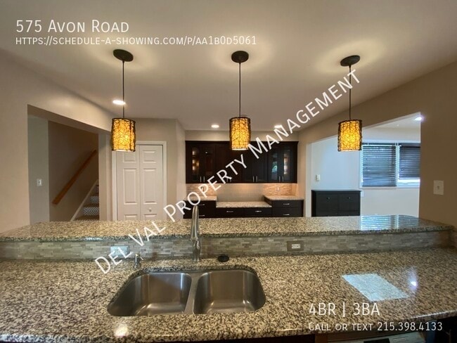 Building Photo - 575 Avon Rd