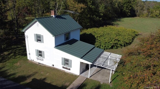 Building Photo - 265 Maybrook Rd