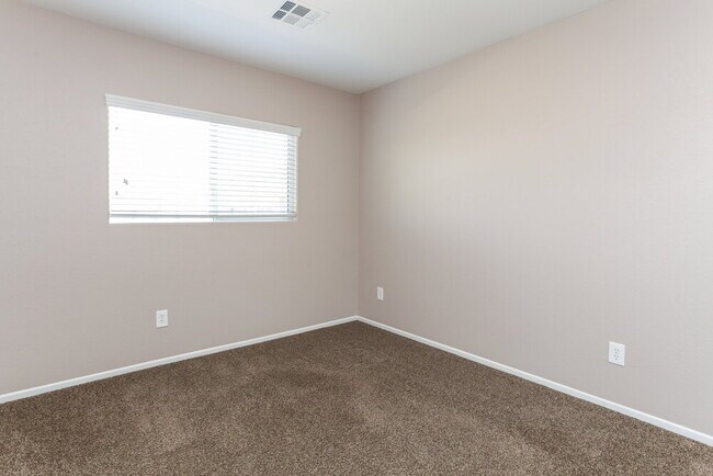 Building Photo - 3342 Villa Fiori Ave