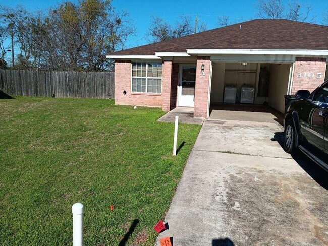 Primary Photo - 3105 Denia Ct