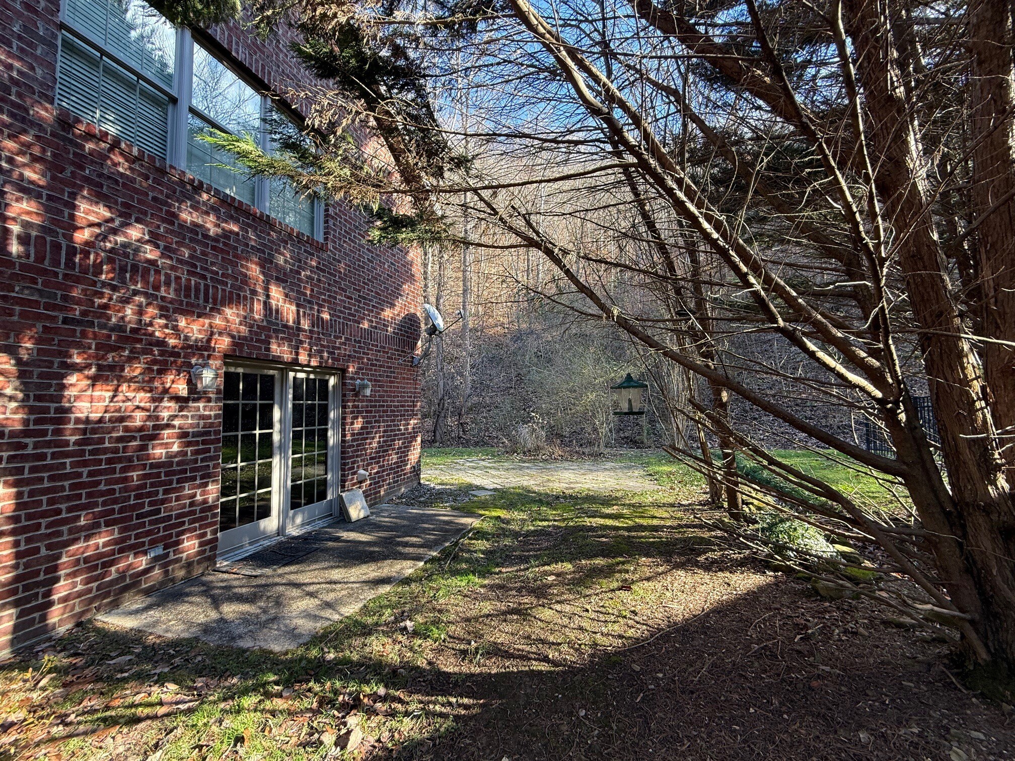 Building Photo - 111 Renee Ln