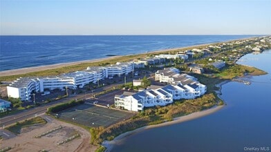 Building Photo - 250 Dune Rd