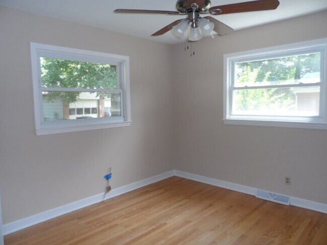 Building Photo - 4712 Stafford Dr