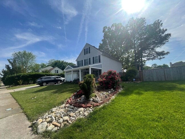Building Photo - BEAUTIFUL 4 BED / 2.5 BATH SF IN COVENTRY