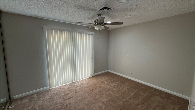 Building Photo - 4754 Willow Crest Ave