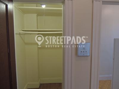 Building Photo - bedroom in Malden MA 02148