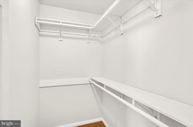 Building Photo - 2009 Heritage Dr