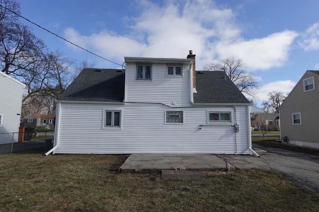 Building Photo - 3118 Martin Ave