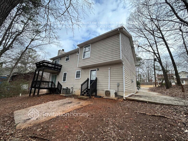 Building Photo - 3477 Tarragon Dr