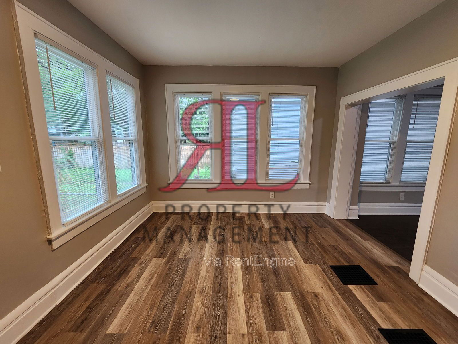 Building Photo - 644 S Champion Ave