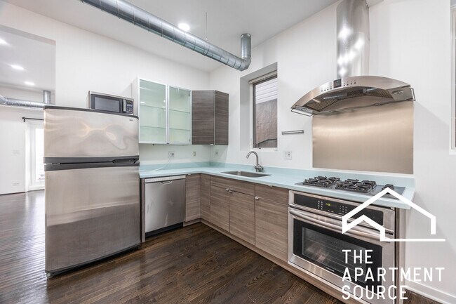 Building Photo - 913 N Honore St