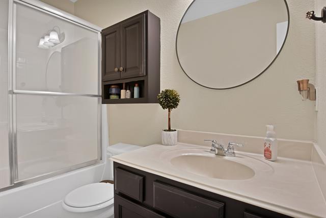 Building Photo - 5652 Giddyup Ln