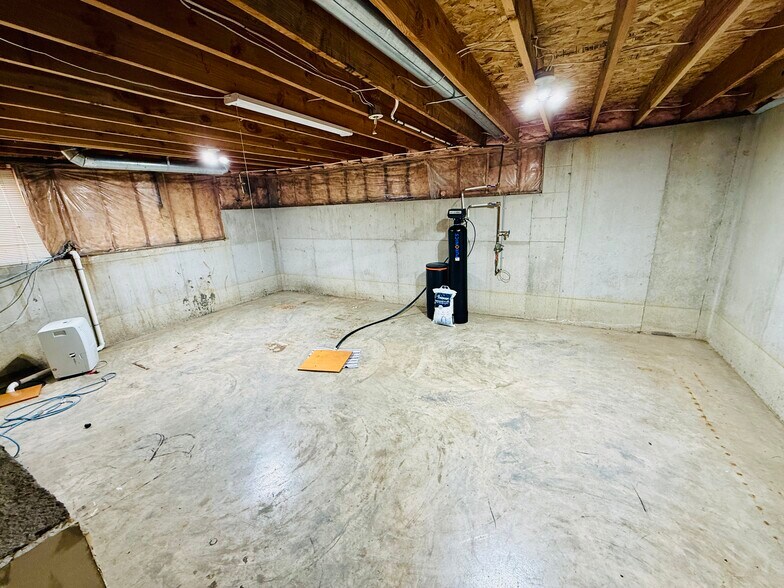 Building Photo - 7889 W 155th Pl