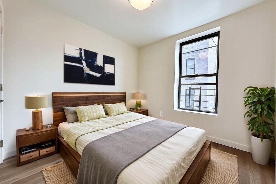 Building Photo - 524 W 134th St