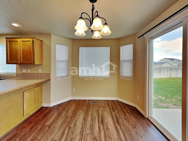 Building Photo - 634 Driftwood Ln