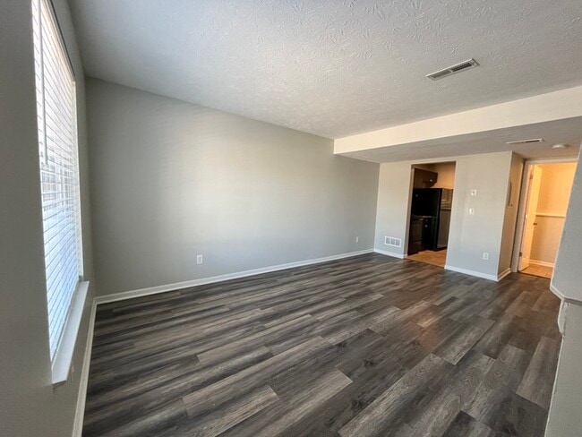 Building Photo - 2630 Crisnic Ct
