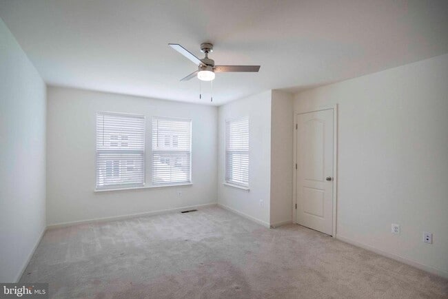 Building Photo - 15 PITCH PINE Ct